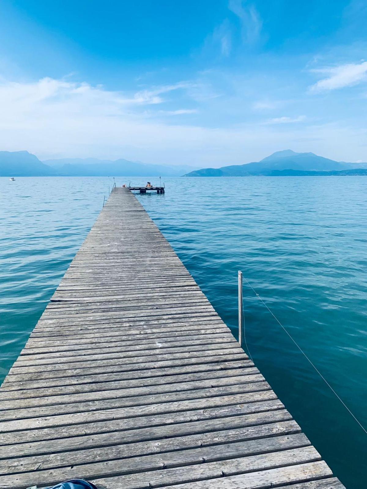 Seeblickwohnung Sirmione - Fronte Lago Mit Privatsteg Exterior foto